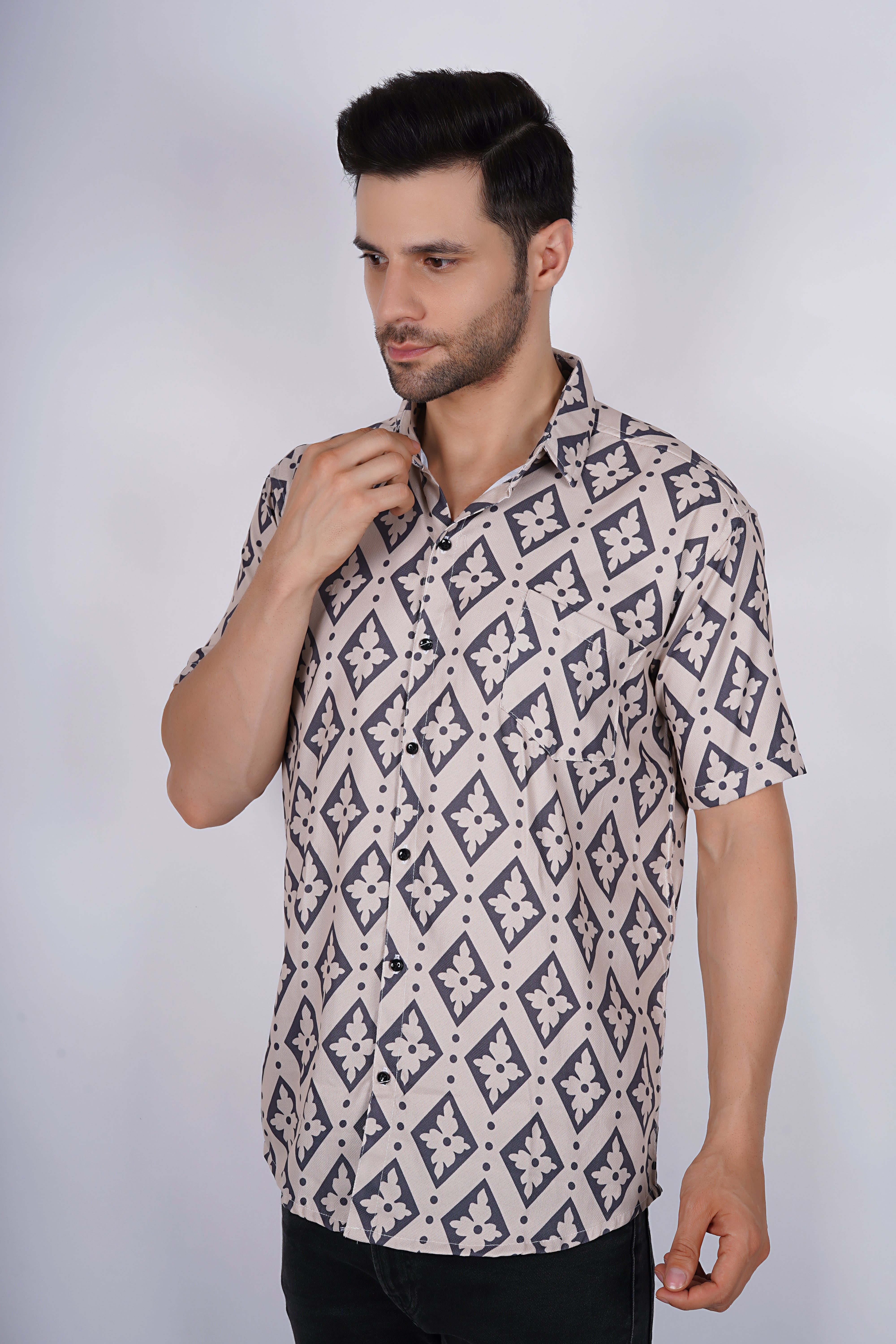 Diamond Pattern Short-Sleeve Shirt AC #051